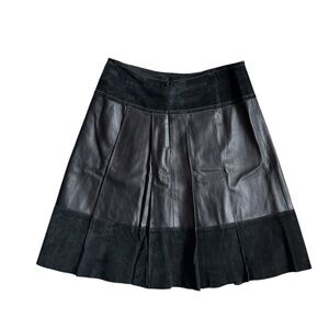 Tristan & Iseut Leather Suede Black Pleated Skirt Size: 8